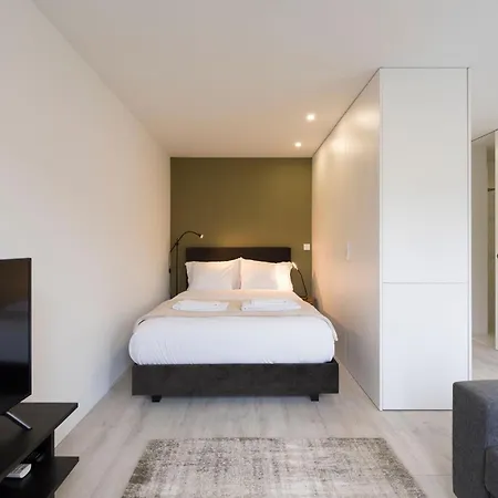 Modern Loft With Gym & Parking By Lovelystay Porto