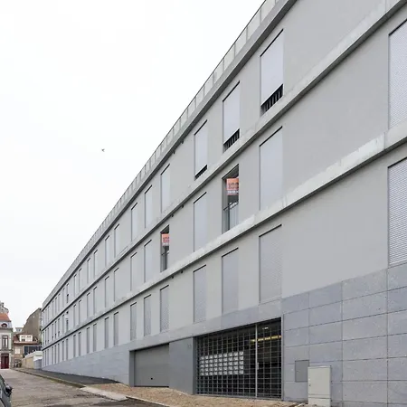 Apartment Modern Loft With Gym & Parking By Lovelystay Porto