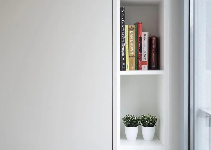 Lovelystay - Modern Loft With Gym & Free Parking Minutes Away From Cbd アパート