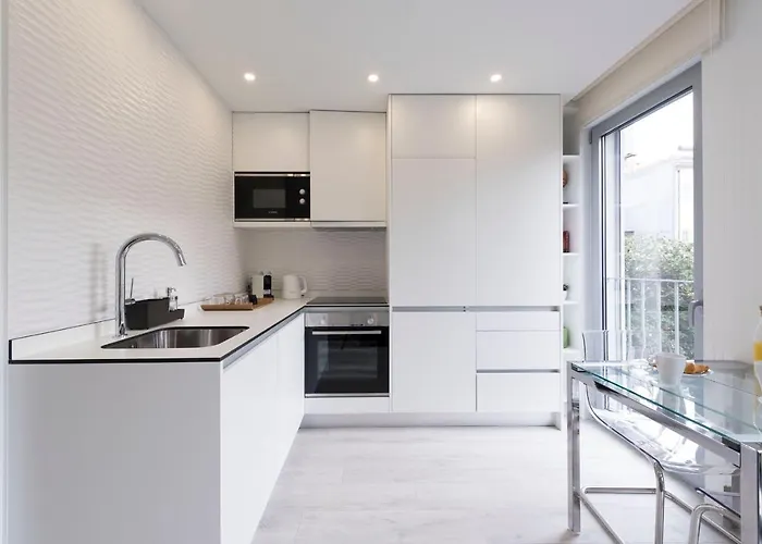 Lovelystay - Modern Loft With Gym & Free Parking Minutes Away From Cbd Διαμέρισμα